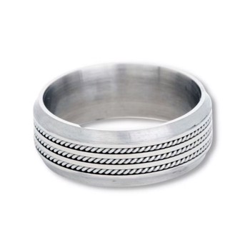 CLARENCE - Ring i stål med snoet design, By Billgren - Medium, 20 mm
