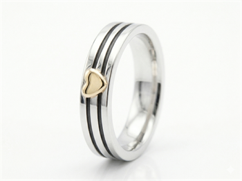 Randers Sølv damering med hjerte i 14 kt guld og skrå riller