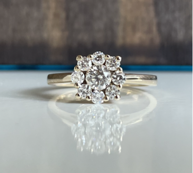 L&G\'s Ring 14 kt. Big Bloom 0,60 ct W/SI