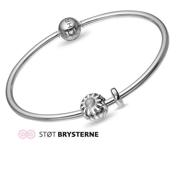 Image of Støt Brysterne sølv armring fra Christina Design London med sølv marguerit