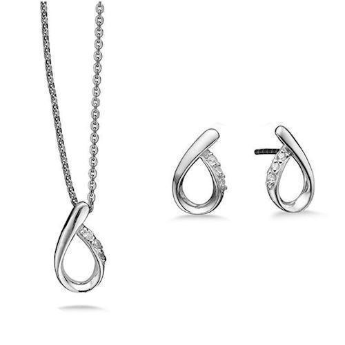 Image of blank Sterling sølv collier og ørestikker smykkesæt med blank overflade fra Aagaard