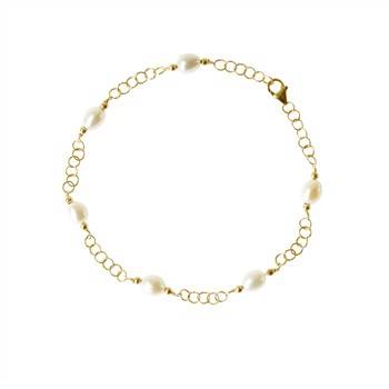 Elegant armbånd i guldfarvet metal med 5 ferskvandsperler og karabinlås, let og luftigt design.